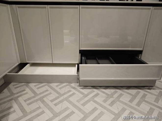 ✨中环置地中心・望雲售楼处：云端望尽城央峯境自此无界！(图4)