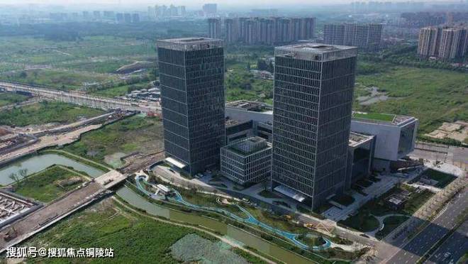 ☁中环置地中心望雲售楼处发布：中环核芯执掌都会时代封面(图6)